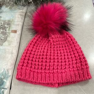 NWOT Kyi Kyi Winter Hat Pompom Barbie Fuchsia Pink